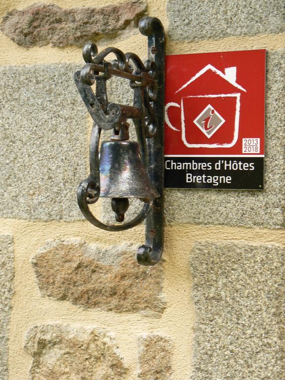 Chambres D'Hotes Du Vault Picot La Chapelle-aux-Filzméens Bagian luar foto